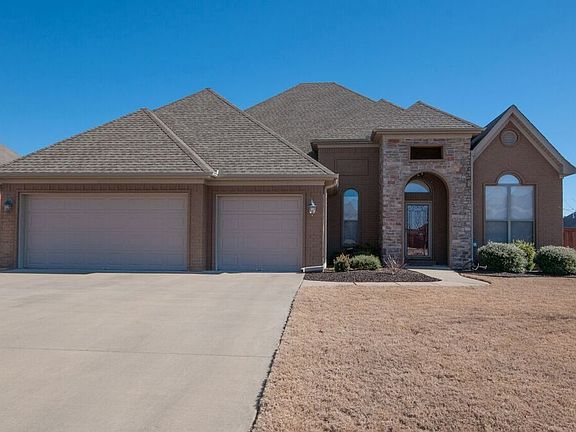 2nd image of 206 Corondelet Ln