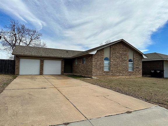 2nd image of 912 Eagle Dr