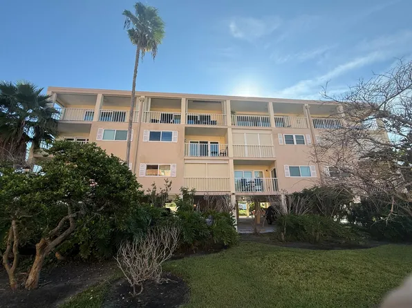 1005 Gulf Blvd #8, Indian Rocks Beach, FL 33785