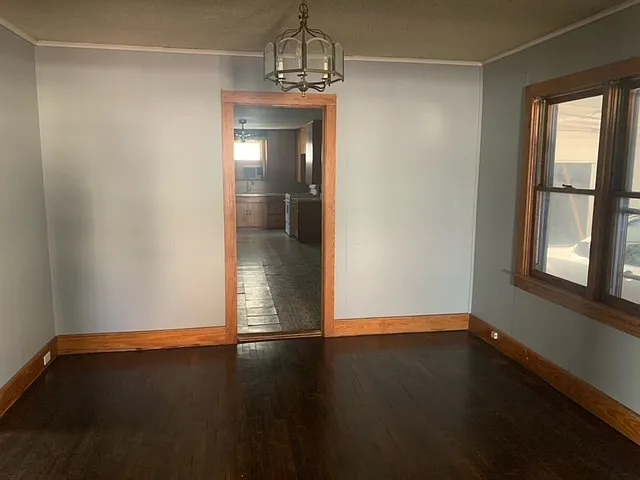207 W 4th St — Photo 5