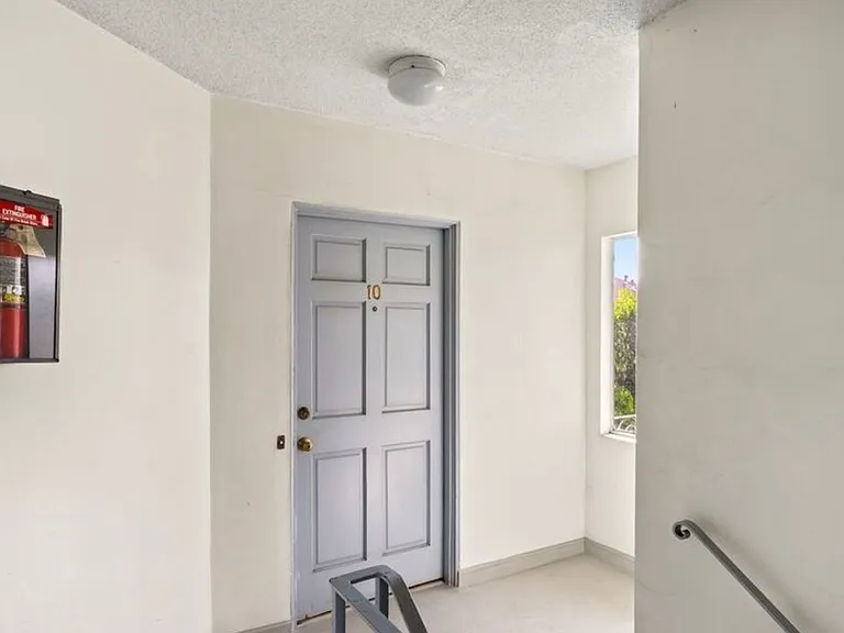 1222 Princeton St #10 — Photo 20
