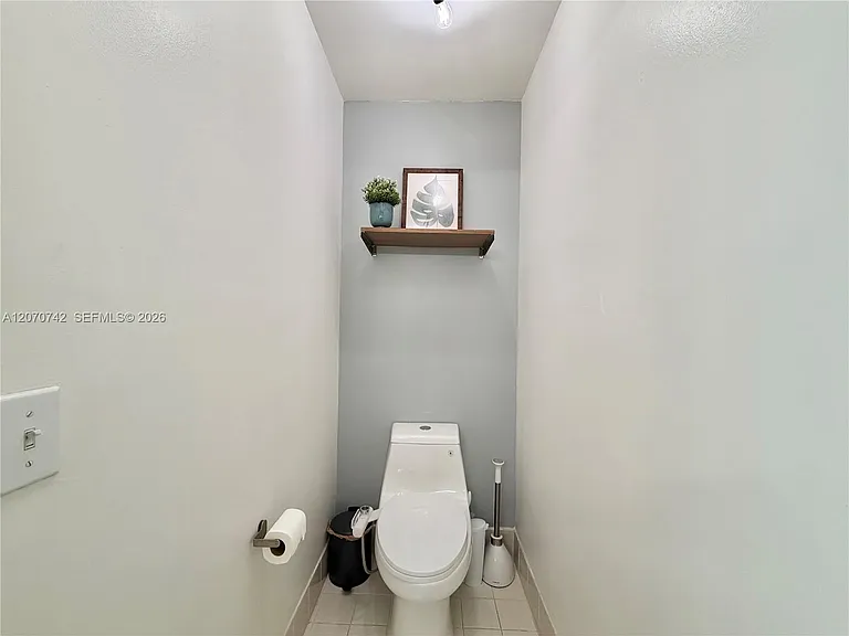 415 NW 165th Ave — Photo 31