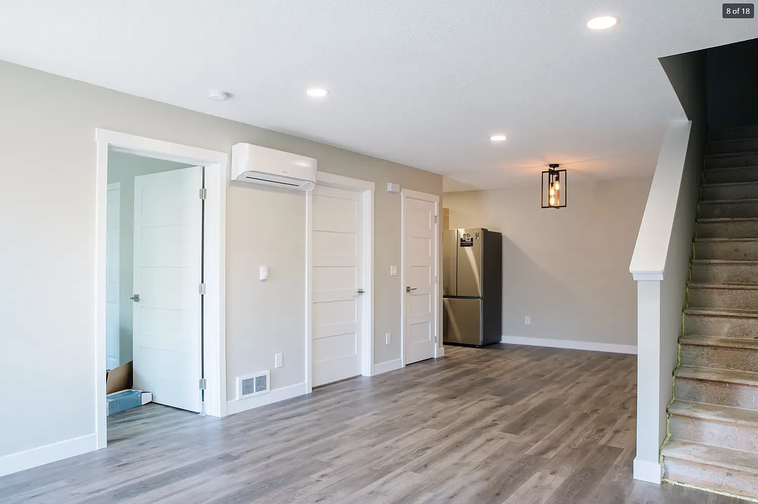 3 bed, 1300 sqft, $2,150 — Photo 4