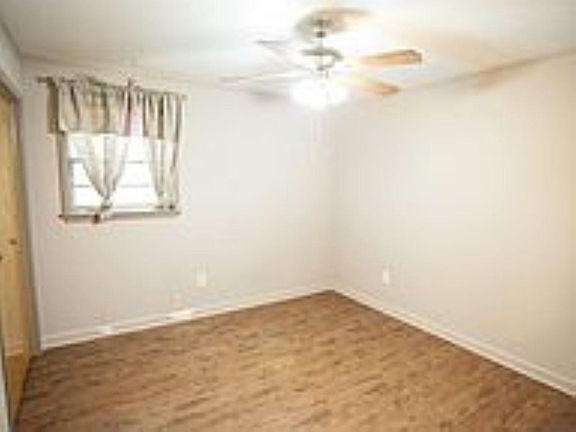4th image of 103 Royale Dr