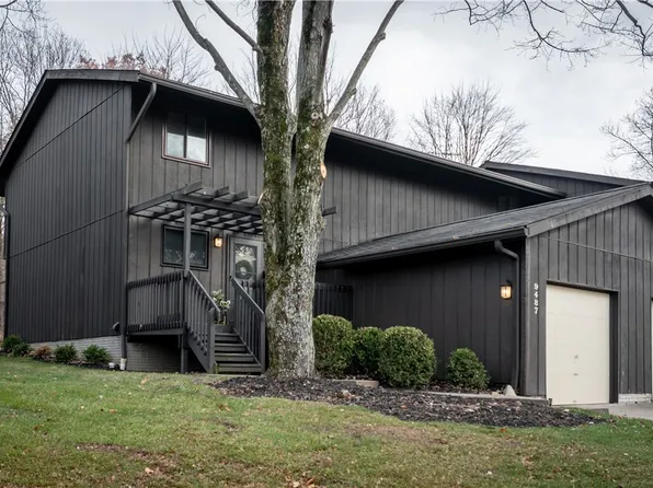 9487 Madison Ln, North Royalton, OH 44133