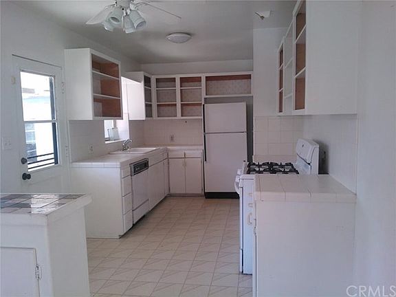 3rd image of 8510 Davista Dr