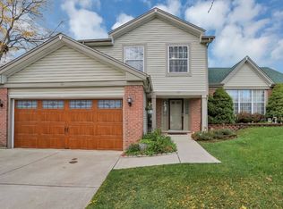 20 Little Creek Ct, Streamwood, IL 60107