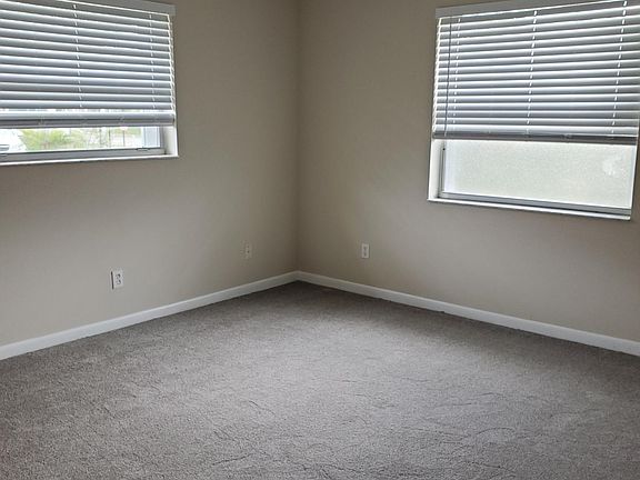 3rd image of 556 SW Natura Ave