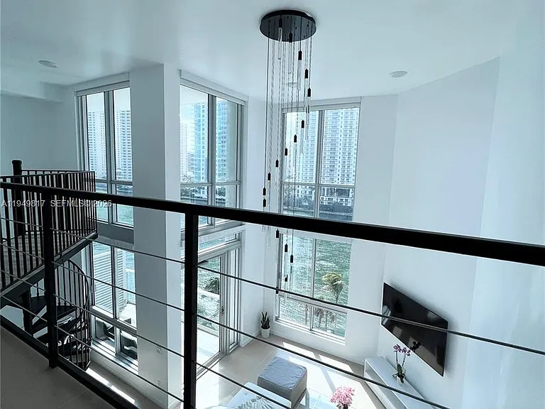 300 S Biscayne Blvd #L-814 — Photo 10