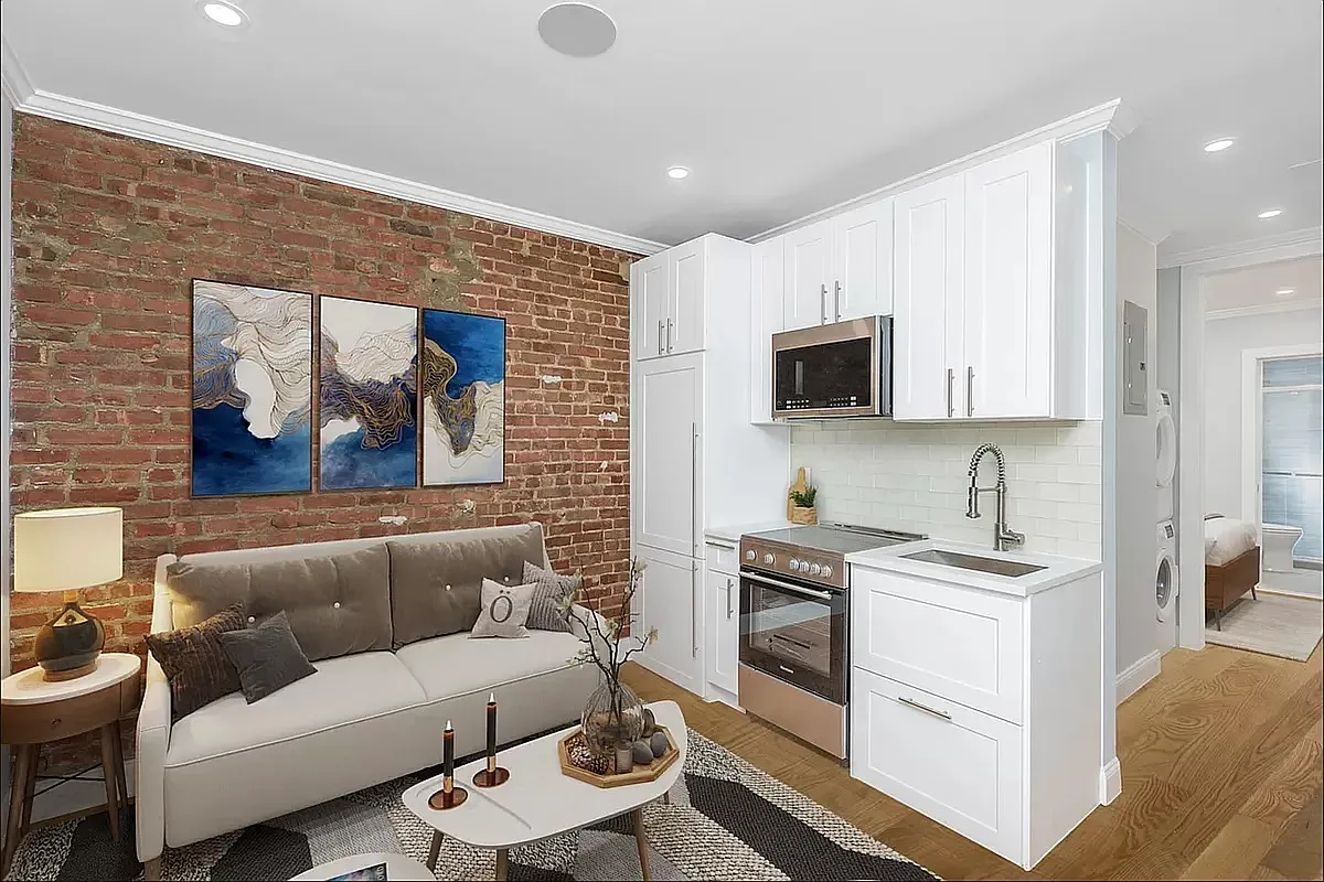 422 East 81st Street — Photo 1