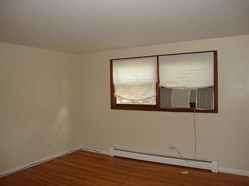 4th image of 3021 N Harlem Ave APT 2S