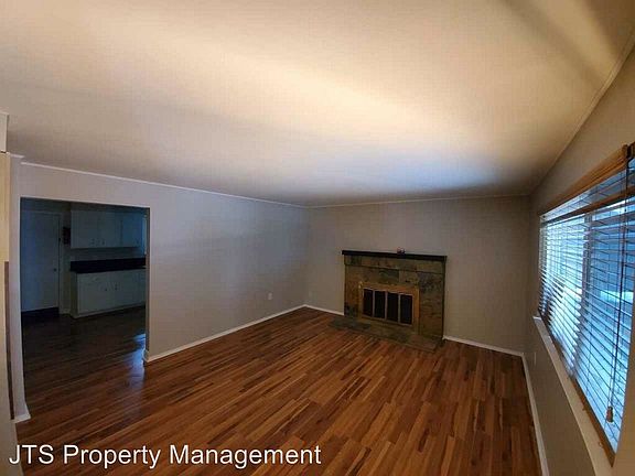 3rd image of 3693 Alder Ave #B-s