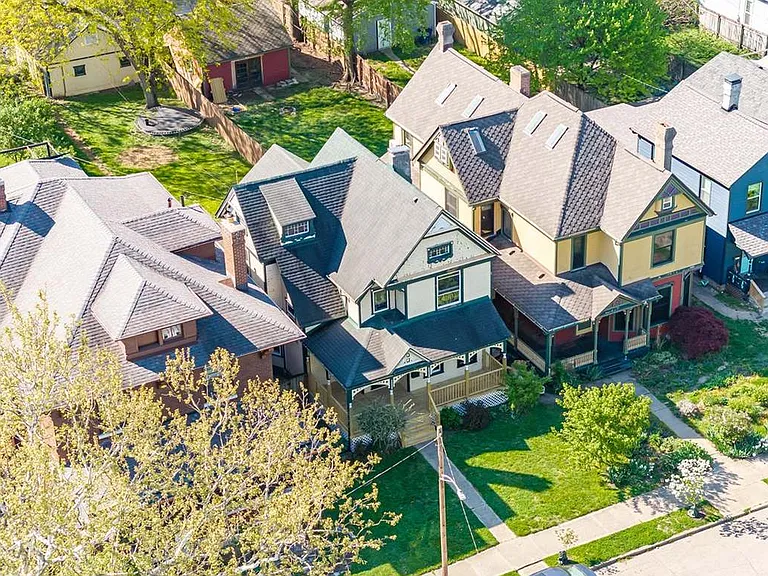 320 Park Dr — Photo 44