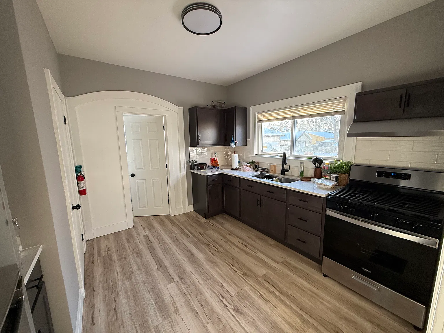 3 bed, 1.5 bath, 1100 sqft, $1,650 — Photo 3
