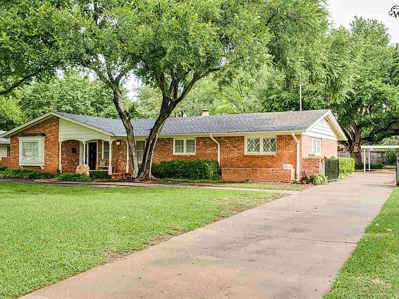 2nd image of 2302 Kirk Dr