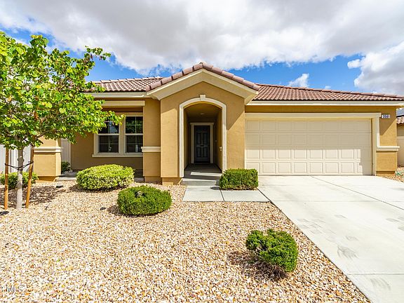 4th image of 3561 E Garnet Ln
