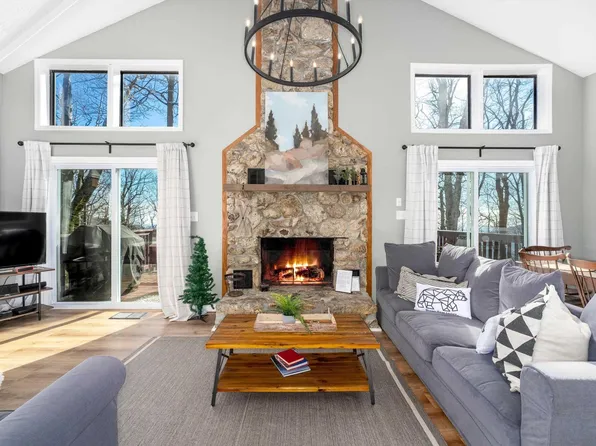 138 Oak Ln, Wintergreen Resort, VA 22967