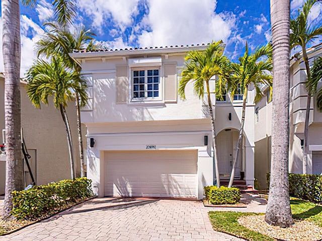 1st image of 20890 NE 31st Pl