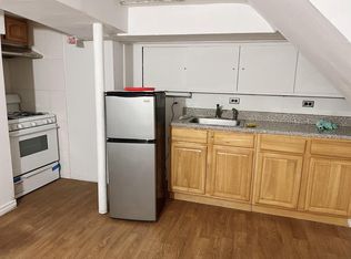 11-10 130th St, College Pt, NY 11356