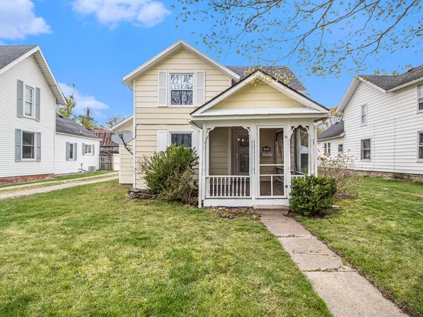 236 1st St, Milan, MI 48160