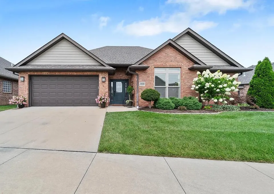1808 Trellis Ln
