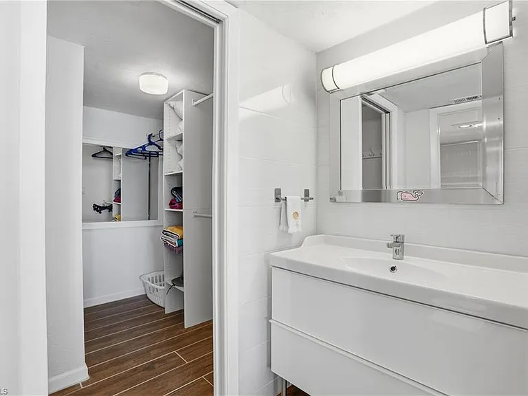 10475 Gulf Shore Dr #132 — Photo 47