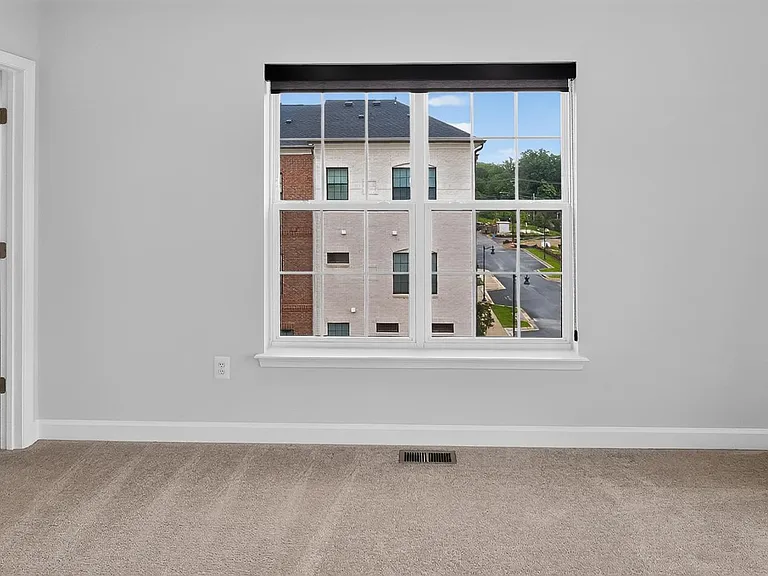 627 Leigh Way — Photo 44