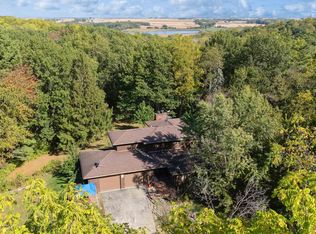 8039 Hazel Rd, Morrison, IL 61270