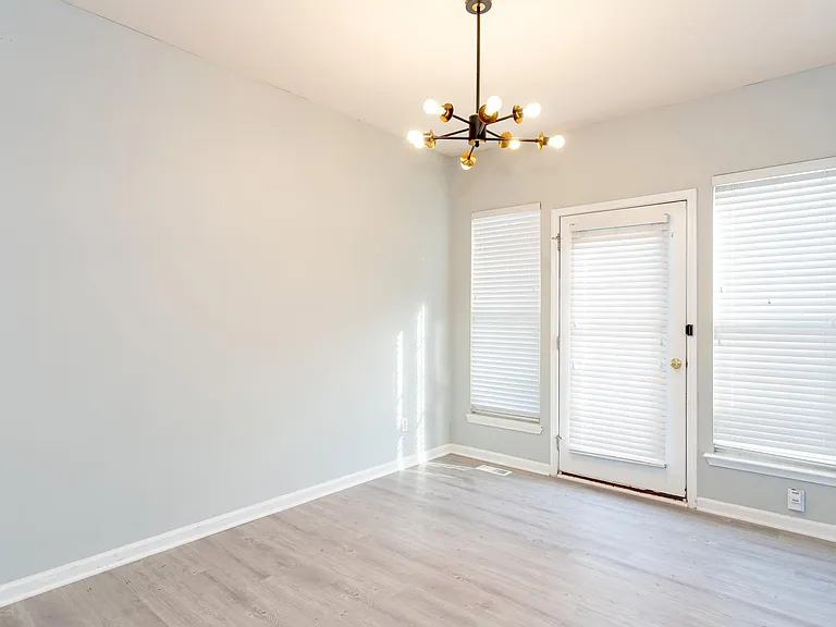 212 Chandler Chase Ct — Photo 16