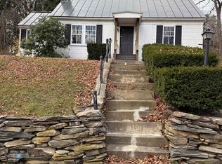 16 Litchfield St, Springfield, VT 05156