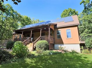 37 Oakland Hills Dr, Red Hook, NY 12571