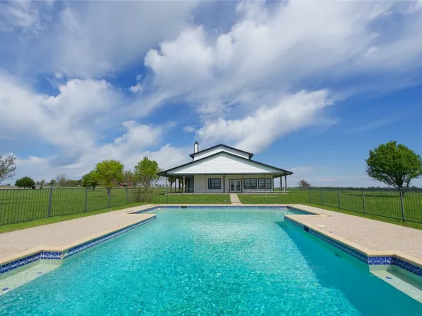 2138 County Road 366, Gainesville, TX 76240