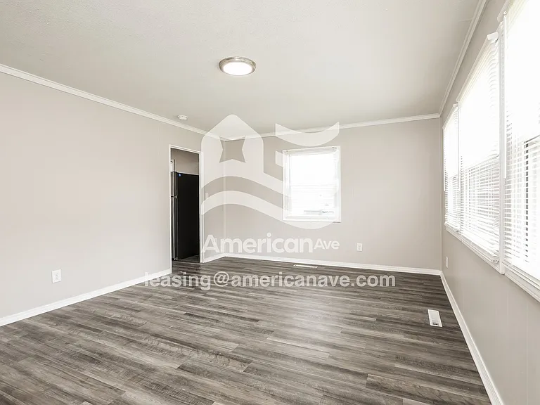1509456_006_wm_-_living_room_12887268.jpg