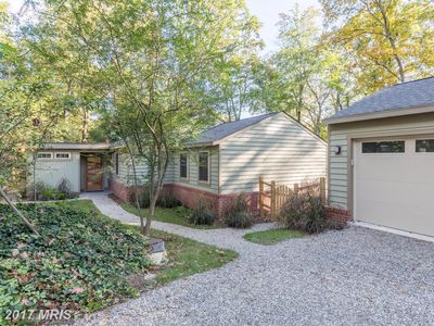 1301 Namassin Rd, Alexandria, VA, 22308