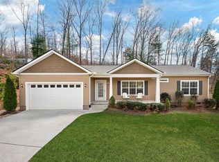 5 Luther Woods Dr, Candler, NC 28715