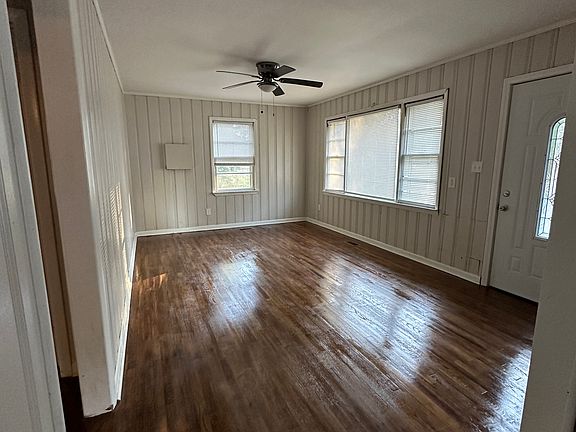 4th image of 141 Hereford St