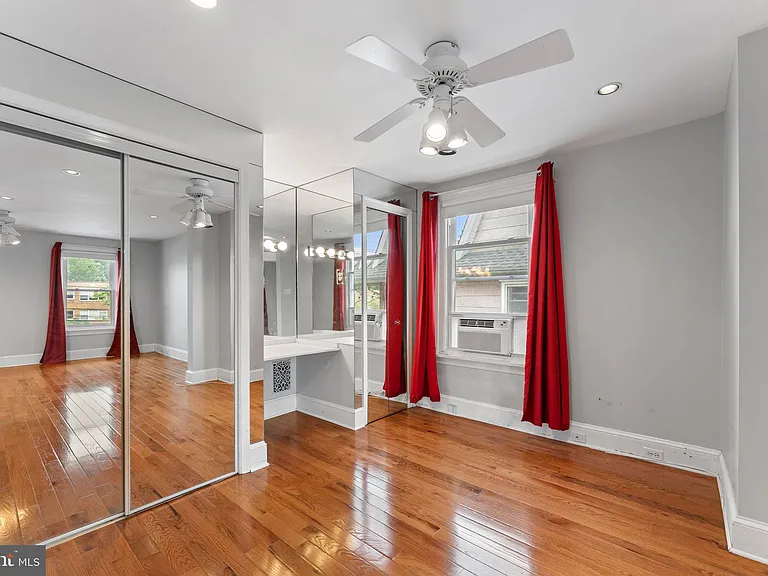 809 Ardmore Ave — Photo 20