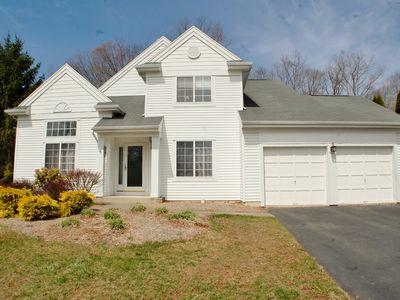 8 Summer Walk Cir, Oak Ridge, NJ, 07438