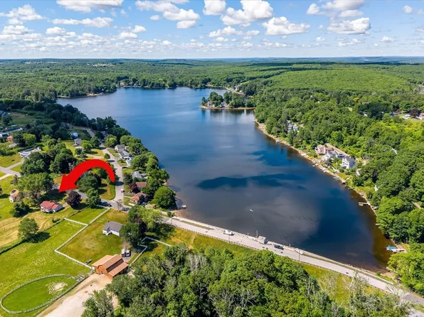 31 Dolan Rd, Millbury, MA 01527