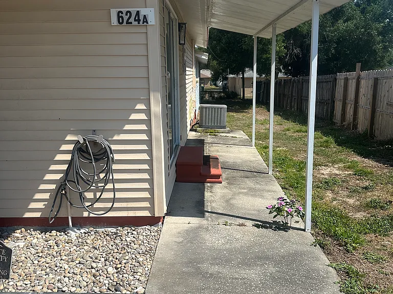 624 Lemon Ave #A — Photo 6