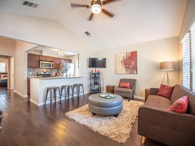 908 Romeria Dr #B, Austin, TX, 78757