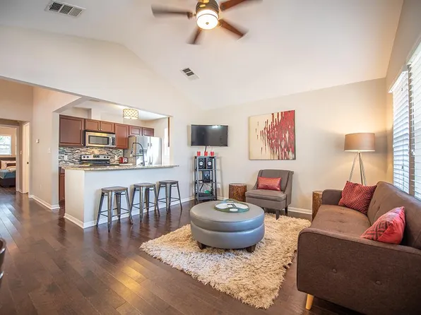 908 Romeria Dr #B, Austin, TX 78757