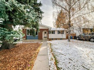 331 N Brookmere Rd SW, Calgary, AB T2W 2P4