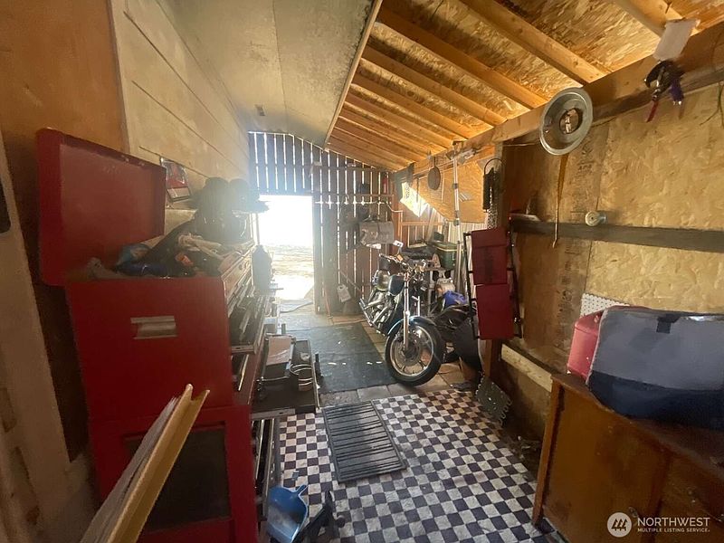 4th image of 624 Edmonds Street