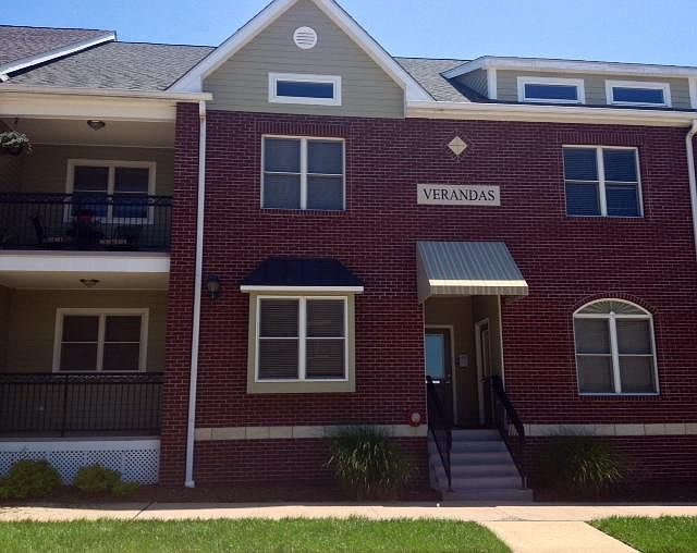 1st image of 2100 Cherry Hill Dr