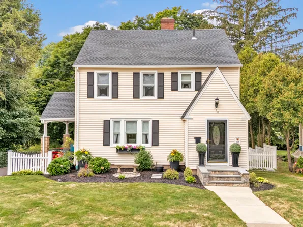 118 Pitkin Street, Manchester, CT 06040