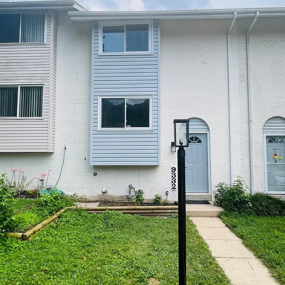 3 bed, 2.0 bath, 1525 sqft, $2,950 — Photo 2