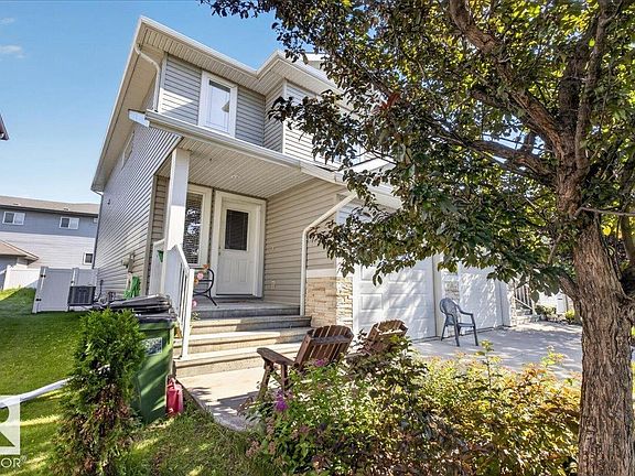 3rd image of 5110 168a Ave NW