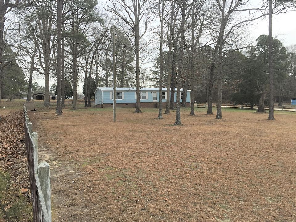 1.5 Acre Bring All Your Pets