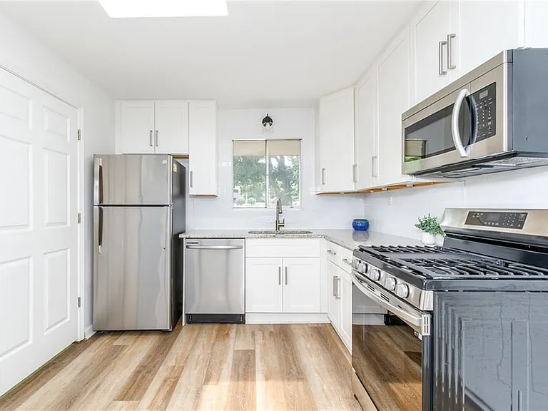 346 Carpenter Dr #20 — Photo 6